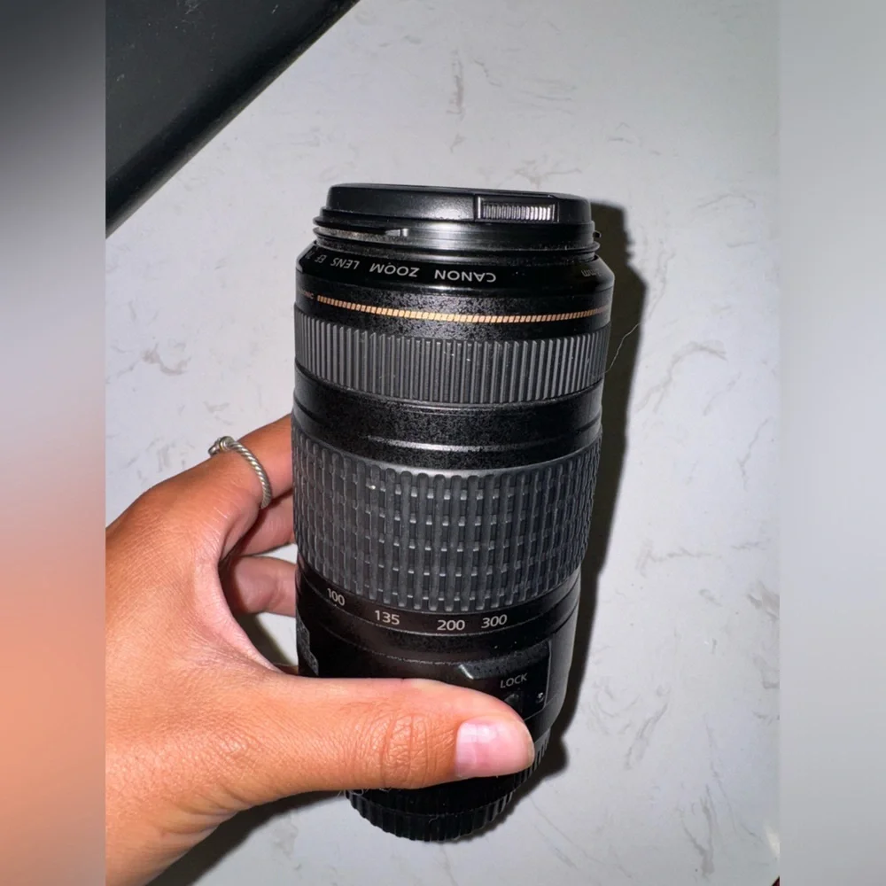 Canon 70-300mm Image Stabilizer Lens USED ONCE